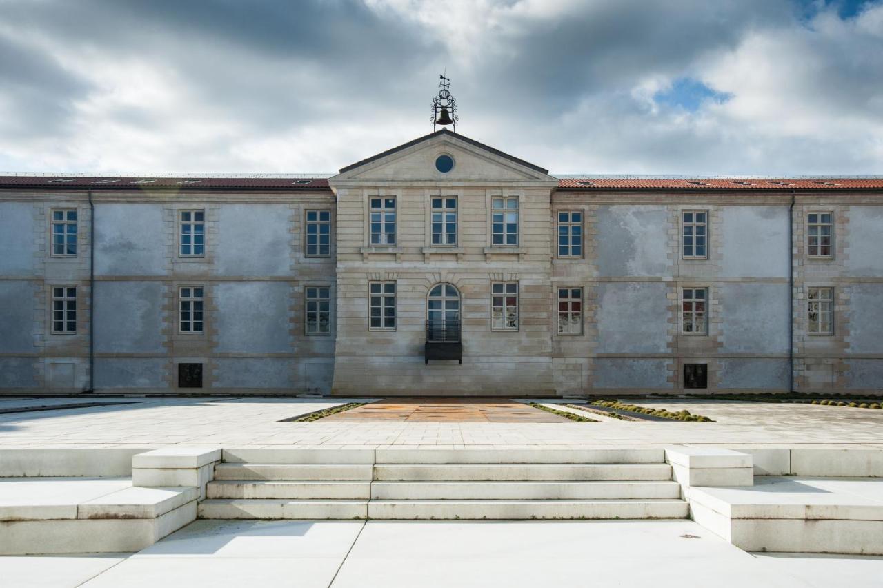 Residence De L'Arsenal Royal - Meubles De Tourisme Рошвор Екстериор снимка
