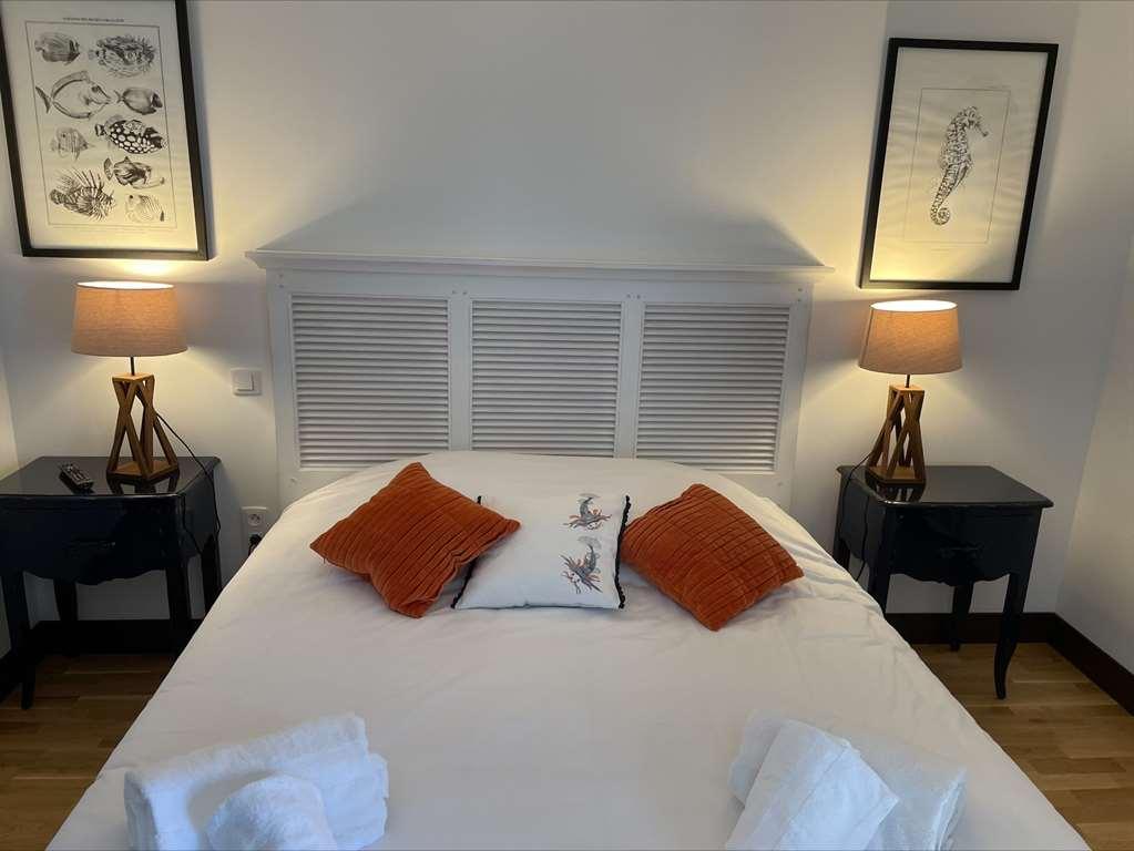 Residence De L'Arsenal Royal - Meubles De Tourisme Рошвор Стая снимка