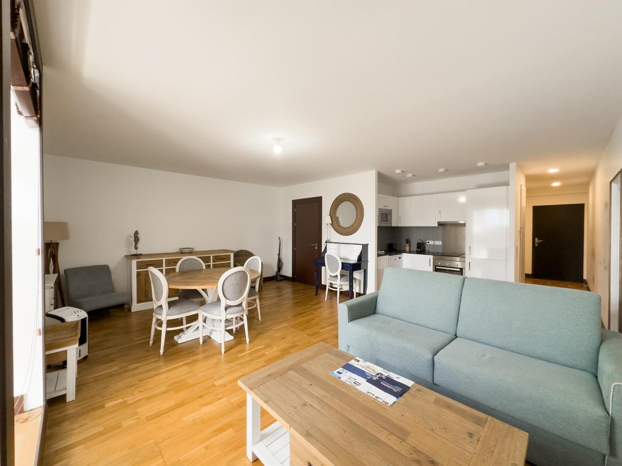 Residence De L'Arsenal Royal - Meubles De Tourisme Рошвор Екстериор снимка