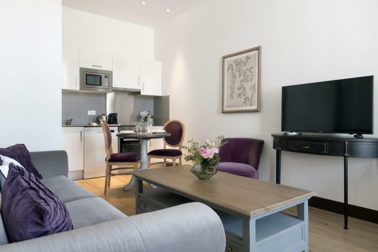 Residence De L'Arsenal Royal - Meubles De Tourisme Рошвор Екстериор снимка